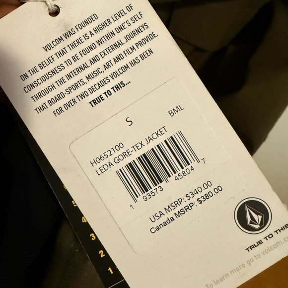 Volcom Ski Jacket - Picture 4 of 4